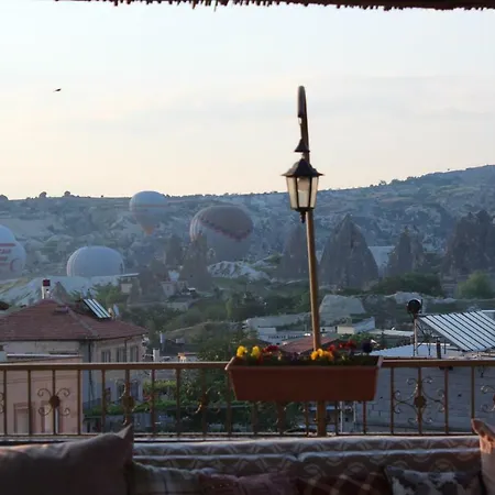 Moira Stone House 3*